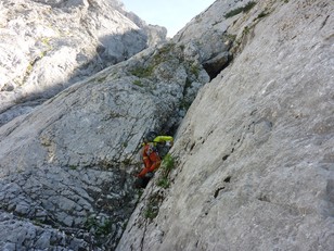 3. Seillänge mit Felsloch