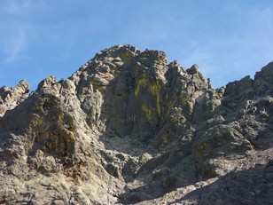 Die steile Nordwand des Cintu