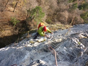 Kurze 6er Stelle in der vierten Seillänge