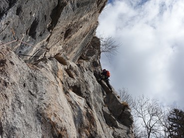2. Seillänge Querung an die Kante