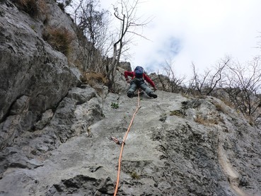 3. Seillänge schöne Plattenrampe